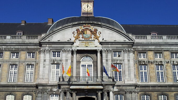 Liège,_Palais_des_Princes-évêques01.jpg